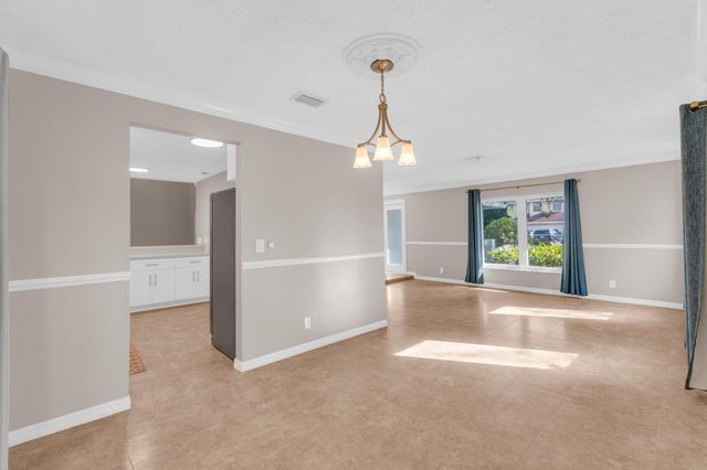 22577 Blue Fin Trail, Boca Raton, FL 33428