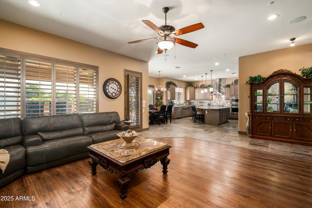 12937 W CALLE DE SOL --, Peoria, AZ 85383