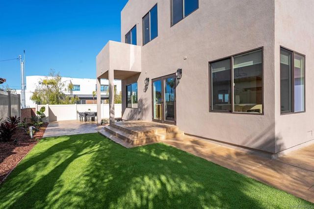 4593 Coronado Ave, San Diego, CA 92107