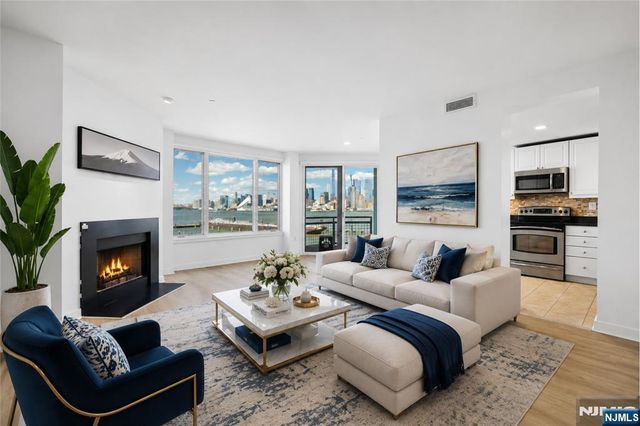 600 Harbor Boulevard 955, Weehawken, NJ 07086