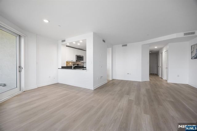 600 Harbor Boulevard 955, Weehawken, NJ 07086