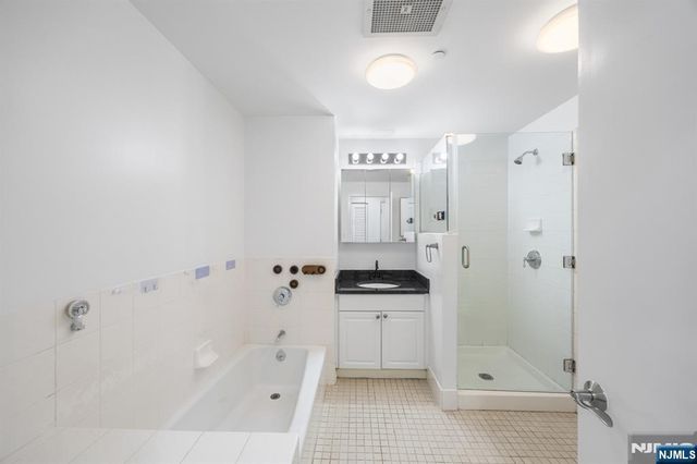 600 Harbor Boulevard 955, Weehawken, NJ 07086