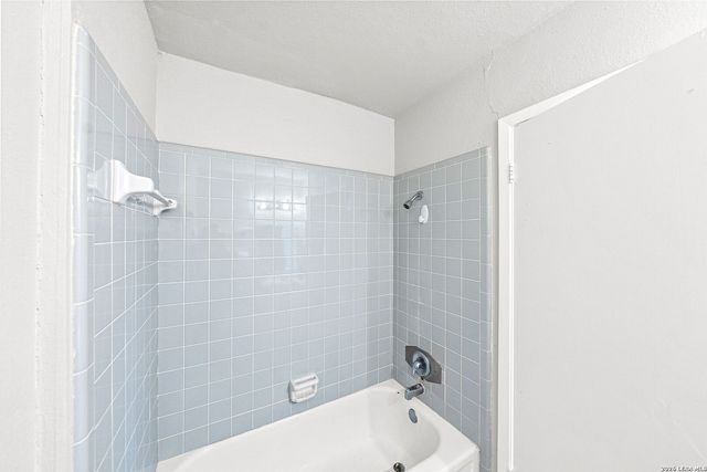 5803 WOODHOLLOW, San Antonio, TX 78218