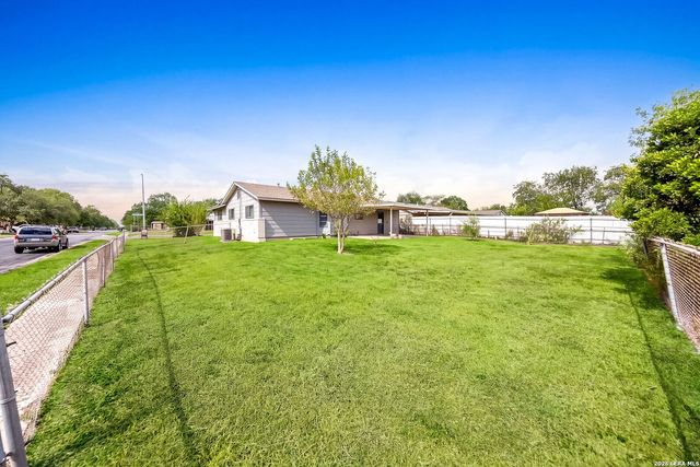 5803 WOODHOLLOW, San Antonio, TX 78218