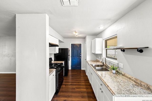 5803 WOODHOLLOW, San Antonio, TX 78218