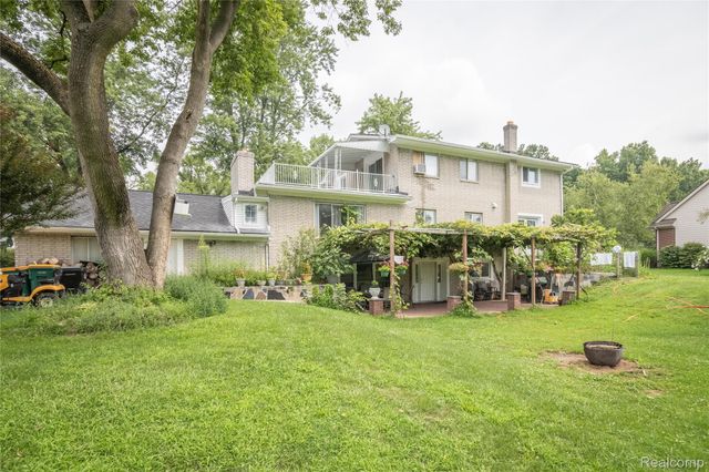 30853 Rockdale Avenue, Farmington, MI 48336