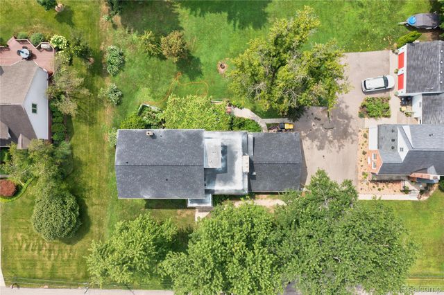 30853 Rockdale Avenue, Farmington, MI 48336