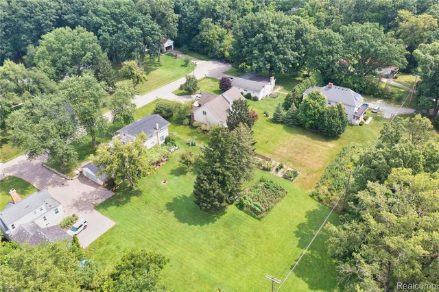 30853 Rockdale Avenue, Farmington, MI 48336