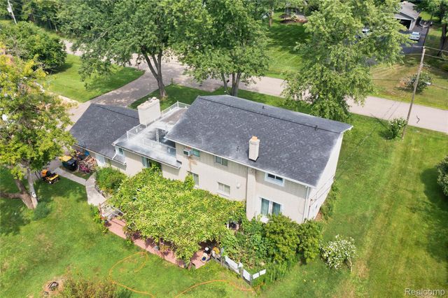 30853 Rockdale Avenue, Farmington, MI 48336