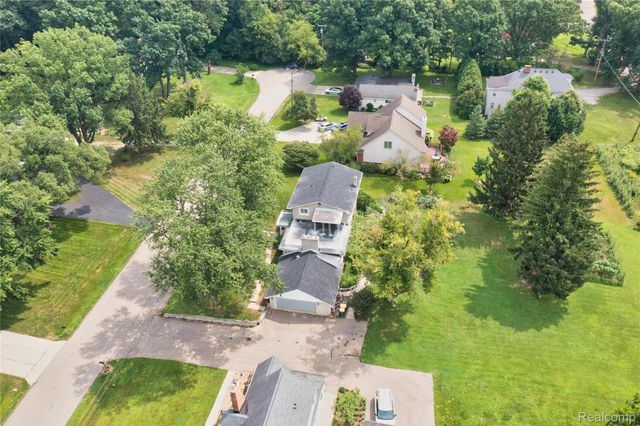 30853 Rockdale Avenue, Farmington, MI 48336