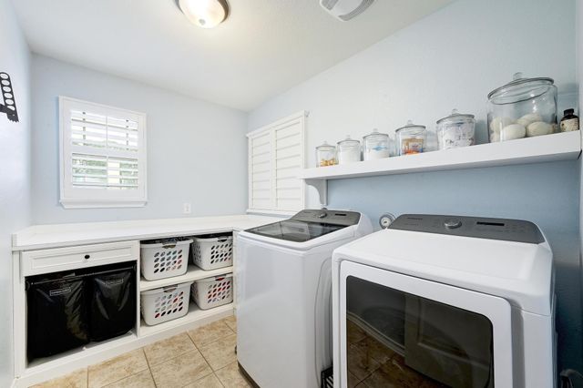 7721 Haggans LN, Austin, TX 78739