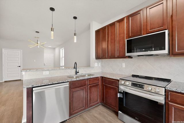 10422 Green Lake, San Antonio, TX 78223