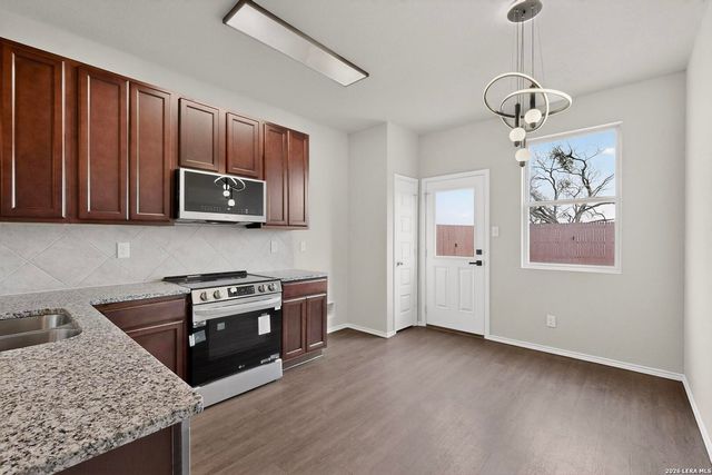 10422 Green Lake, San Antonio, TX 78223