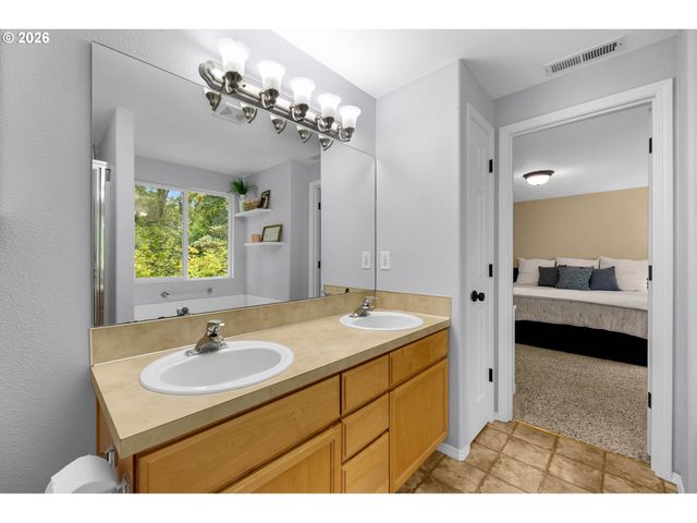 3910 Se 187TH Loop, Vancouver, WA 98683
