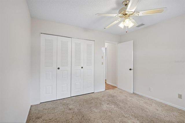 2017 HAMPSTEAD CIRCLE, Sun City Center, FL 33573