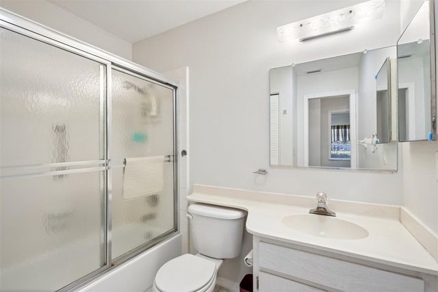 2017 HAMPSTEAD CIRCLE, Sun City Center, FL 33573