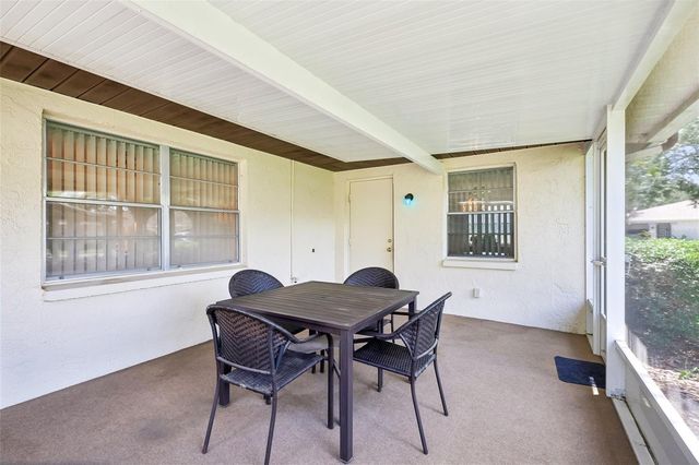 2017 HAMPSTEAD CIRCLE, Sun City Center, FL 33573