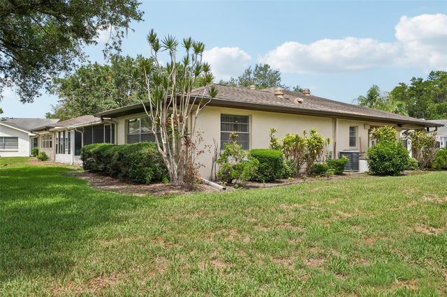2017 HAMPSTEAD CIRCLE, Sun City Center, FL 33573