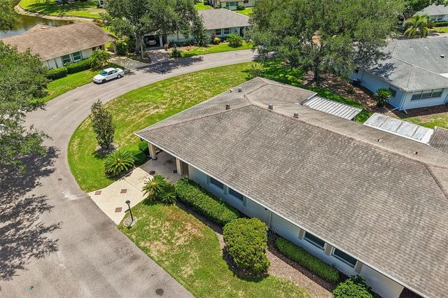 2017 HAMPSTEAD CIRCLE, Sun City Center, FL 33573