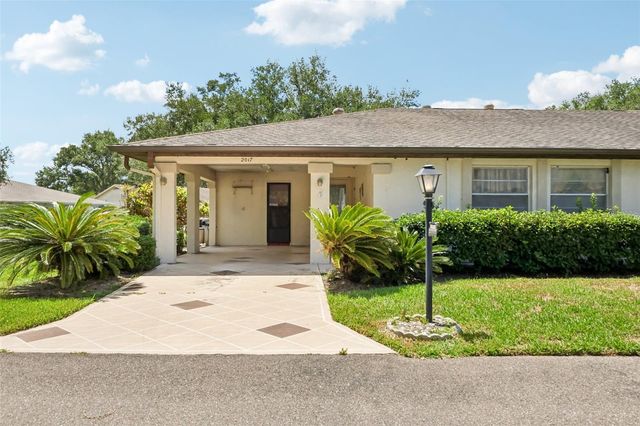 2017 HAMPSTEAD CIRCLE, Sun City Center, FL 33573