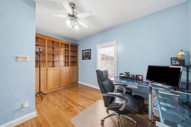 309 Jonaquin Cir, Hopkinsville, KY 42240