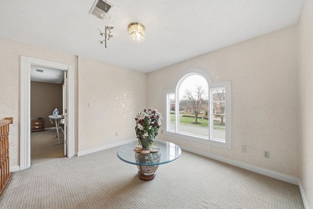 309 Jonaquin Cir, Hopkinsville, KY 42240