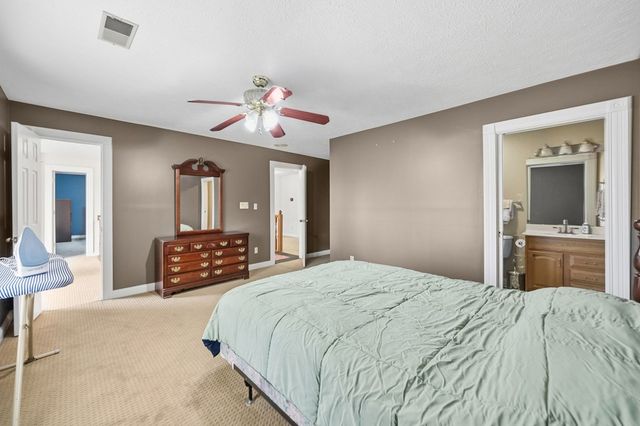 309 Jonaquin Cir, Hopkinsville, KY 42240