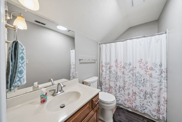 309 Jonaquin Cir, Hopkinsville, KY 42240