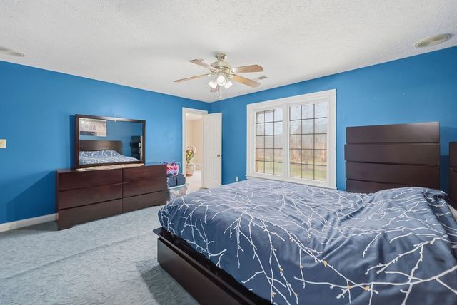 309 Jonaquin Cir, Hopkinsville, KY 42240