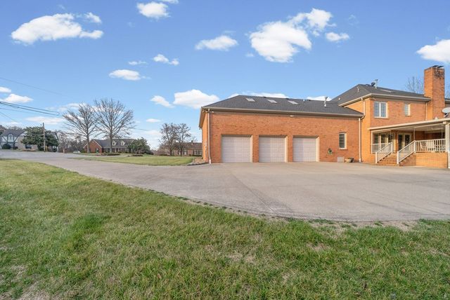 309 Jonaquin Cir, Hopkinsville, KY 42240