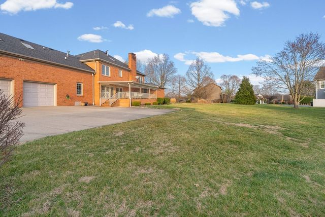 309 Jonaquin Cir, Hopkinsville, KY 42240