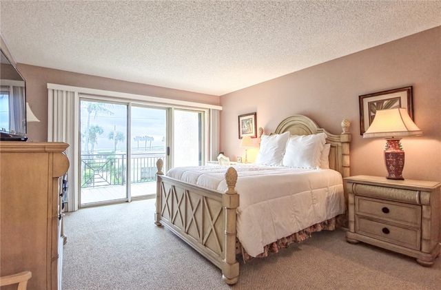 3939 Ocean Drive 205C, Vero Beach, FL 32963