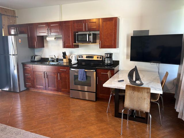 1617 SE 4 Street 1, Deerfield Beach, FL 33441