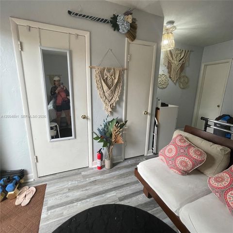 2526 Mckinley St 1, Hollywood, FL 33020