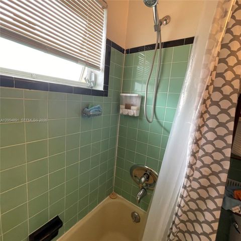 2526 Mckinley St 1, Hollywood, FL 33020