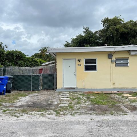 2526 Mckinley St 1, Hollywood, FL 33020