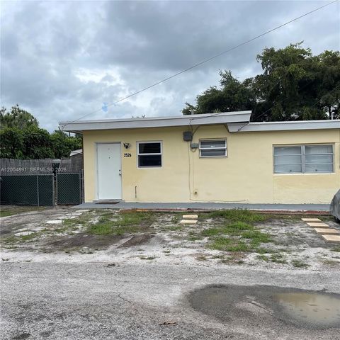 2526 Mckinley St 1, Hollywood, FL 33020
