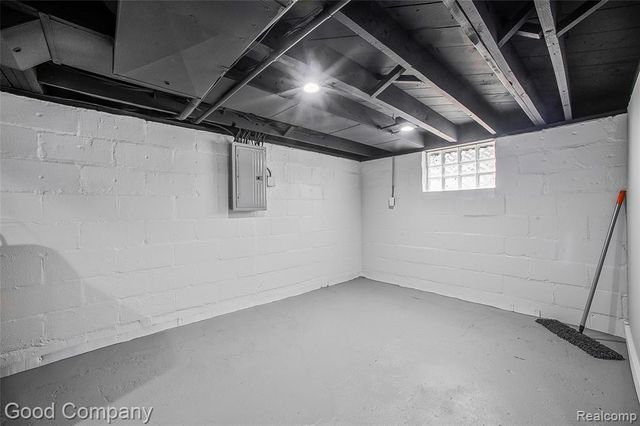 1368 Smith Avenue, Birmingham, MI 48009