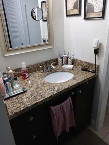 10253 NW 9th St Circle 1026, Miami, FL 33172