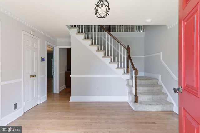 6817 JEREMIAH CT, Fairfax Station, VA 22039