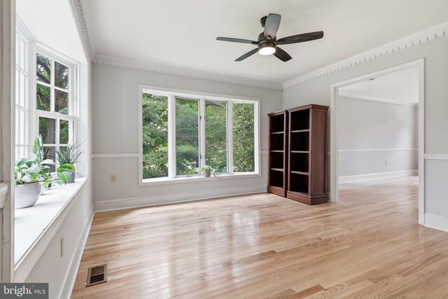 6817 JEREMIAH CT, Fairfax Station, VA 22039