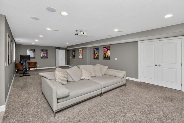 4210 SW Snyder Boulevard, Ankeny, IA 50023