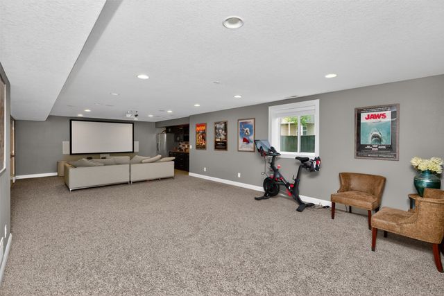 4210 SW Snyder Boulevard, Ankeny, IA 50023