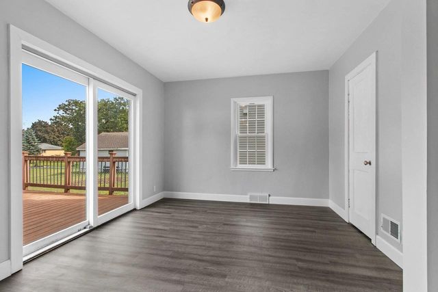 1121 GARLAND STREET, Green Bay, WI 54301