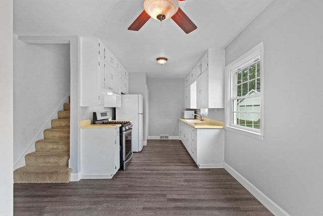 1121 GARLAND STREET, Green Bay, WI 54301