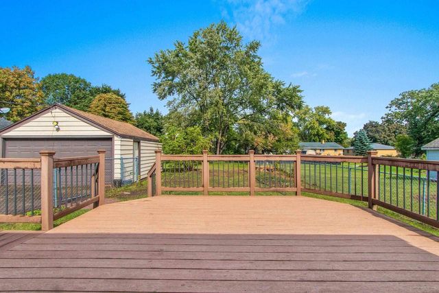 1121 GARLAND STREET, Green Bay, WI 54301