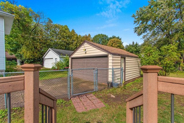 1121 GARLAND STREET, Green Bay, WI 54301