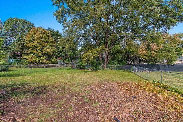 1121 GARLAND STREET, Green Bay, WI 54301
