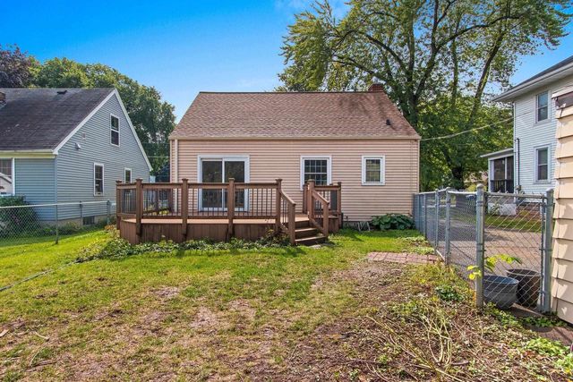 1121 GARLAND STREET, Green Bay, WI 54301