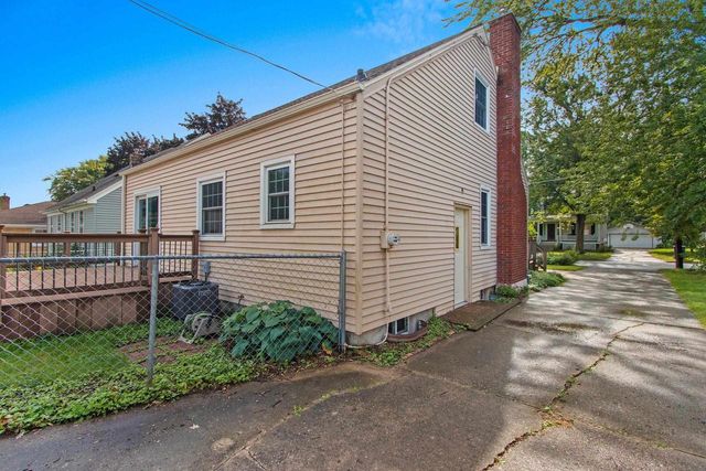 1121 GARLAND STREET, Green Bay, WI 54301